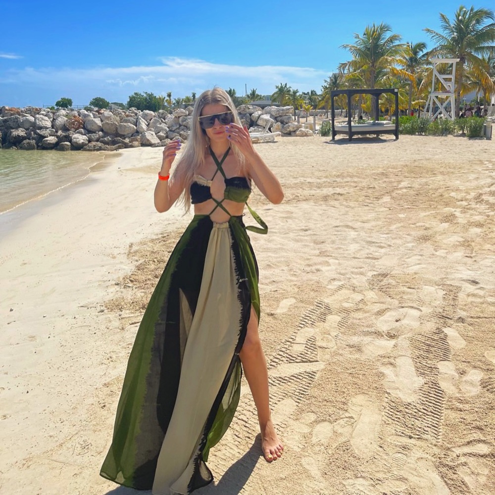 Fashion Nova extra small beach cover up